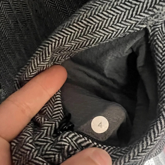 lululemon think fast long sleeve Heather herringbone shirt with pockets size 4 - Picture 9 of 10